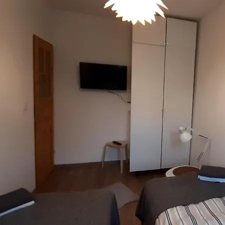 Lemuria Szkolna Centrum * Legnica