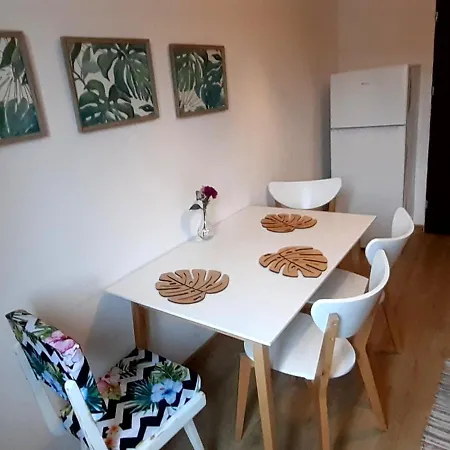 Lemuria Szkolna Centrum Hostel *