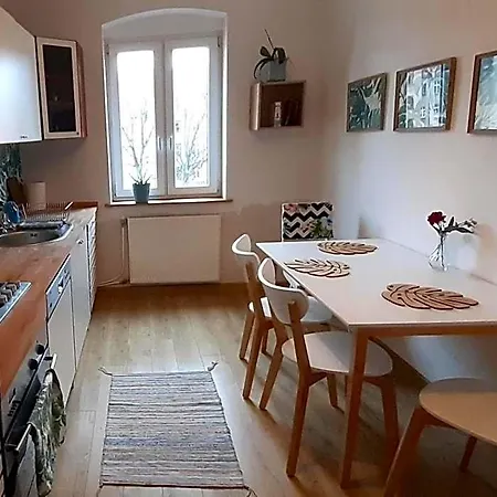 Auberge de jeunesse Lemuria Szkolna Centrum *