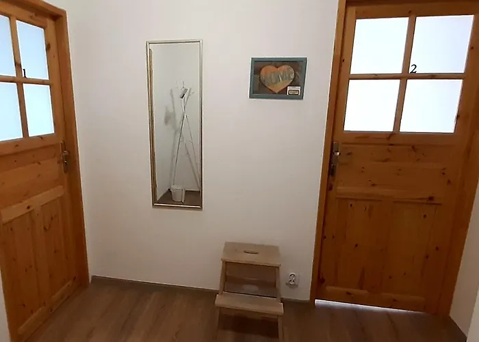 Hostel Lemuria Szkolna Centrum